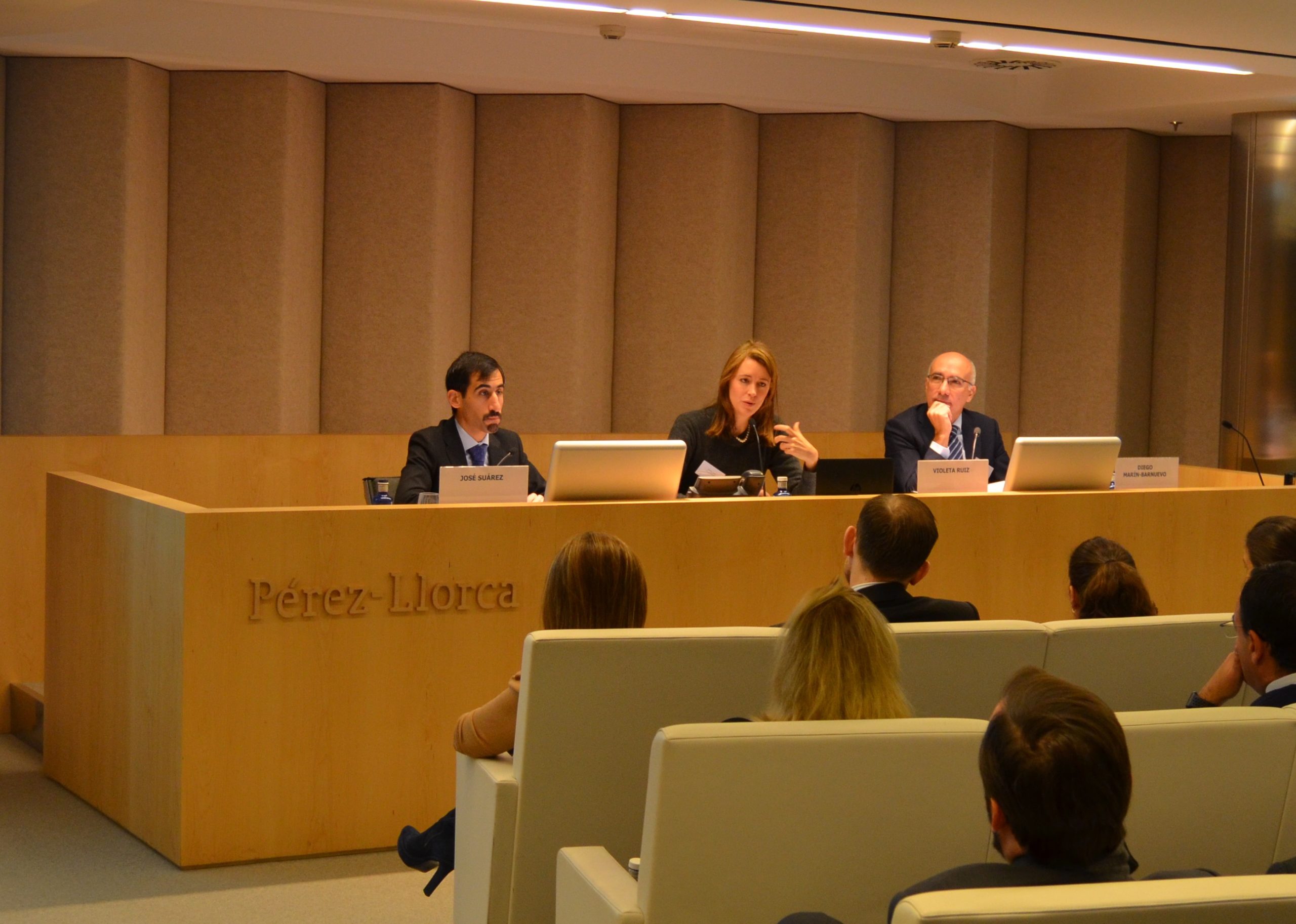 Pérez-Llorca analyses the main issues arising from the application of the Public Sector Contracts Law