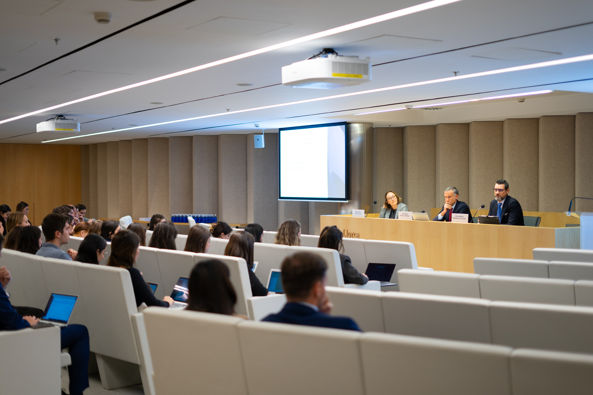 Aula de Debate Pérez-Llorca/ICADE: reflexiones sobre aspectos candentes de la jornada laboral