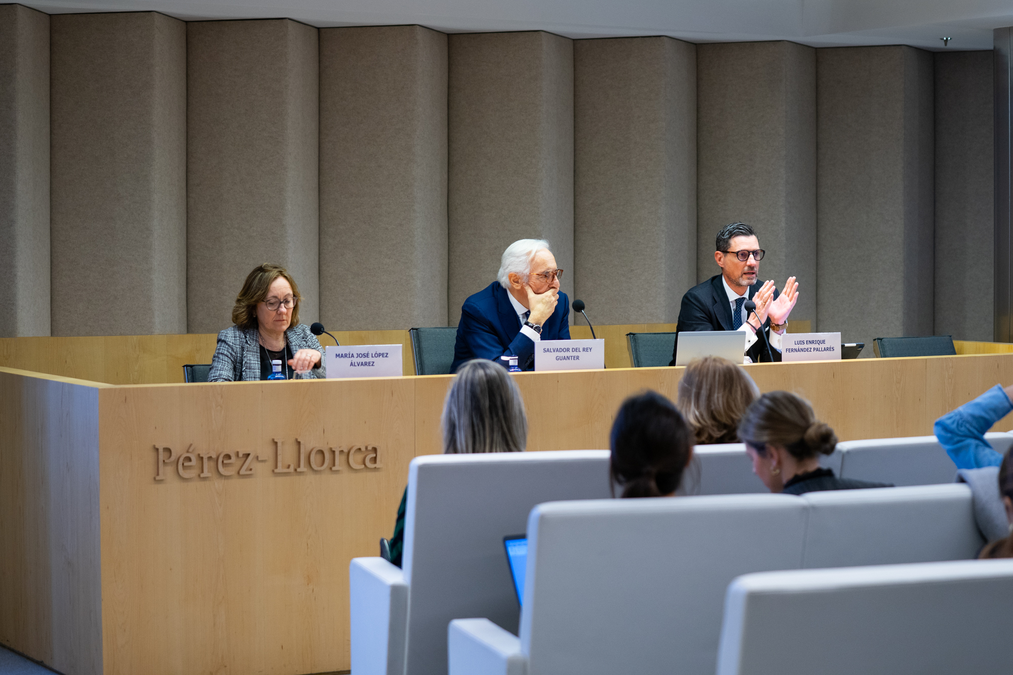 Aula de Debate Pérez-Llorca/ICADE: Impacto de la Inteligencia Artificial en las relaciones laborales