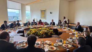 Repercusiones de las Nuevas Leyes de EE. UU. en Empresas Mexicanas: Cumplimiento, Riesgos y el Impacto Transfronterizo 2