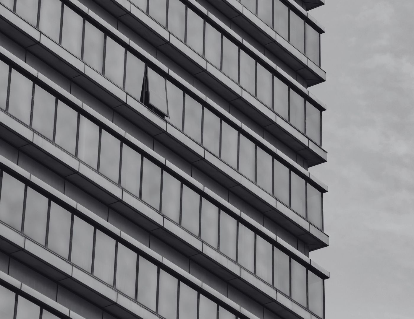 Pérez-Llorca, Gómez-Pinzón asesora a Honeywell International Inc. en los aspectos colombianos de la escisión de su negocio de Advanced Materials