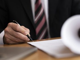 Corte Constitucional suspende el Decreto 1390 de 2025 (emergencia económica)