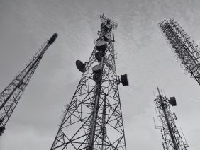 Pérez-Llorca Colombia advises EPM on the historic privatization and sale of its stake in UNE to Millicom